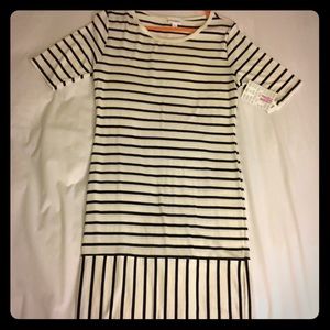 Medium LuLaRoe Julia dress